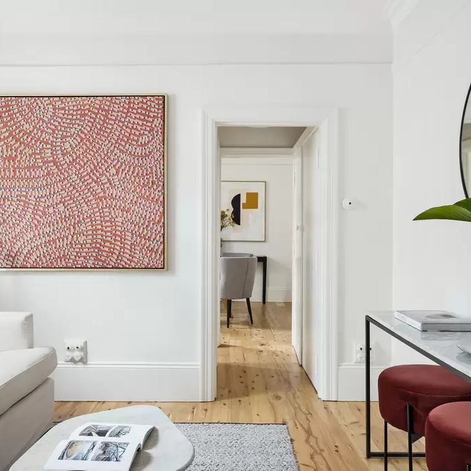 Newly renovated home in prime locale - Photo 1