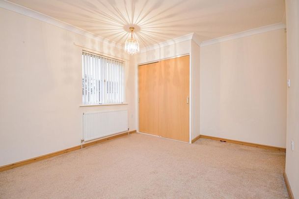 3 bedroom detached bungalow to rent - Photo 1