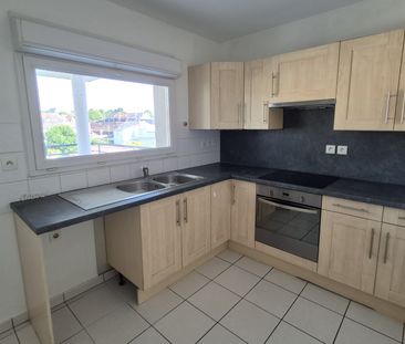 Location Appartement 3 pièces 69m² VALENCIENNES 59300 - Photo 4
