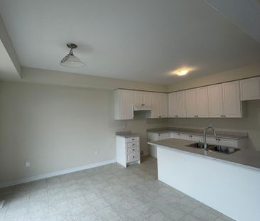 For Lease - 25 Buttercream Avenue, Thorold, Ontario - Photo 5