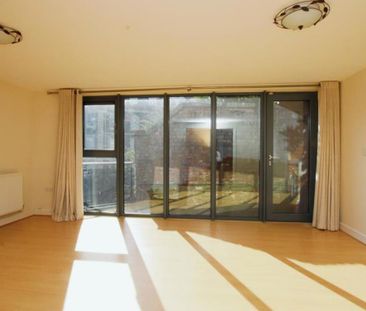 A stunning two double bedroom property, in the heart of the city. - Photo 2