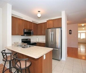 For Lease - 230 Hansard Drive, Vaughan, Ontario - Photo 2