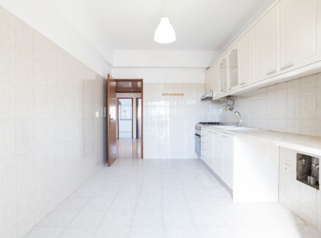 Setúbal, Setúbal Municipality 2810-221 - Photo 3