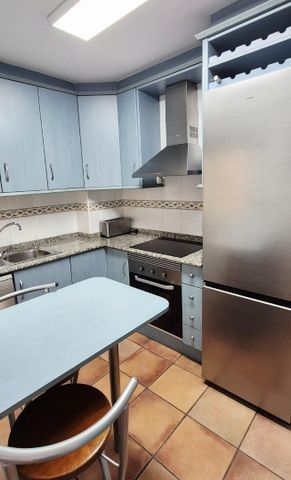 Piso de alquiler en Calle Finlandia, 31, Zona Playa de los Locos - Photo 4