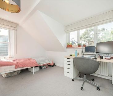 Kings Avenue - Photo 5