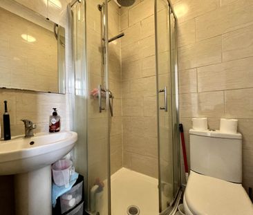 Price £1,425 pcm - Available Now - Furnished - Photo 6