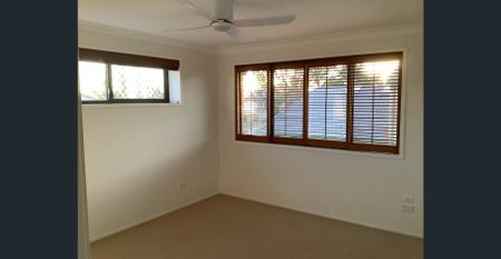 Two Bedroom Townhouse in Shaws Bay - Photo 3
