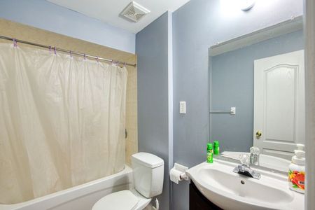 For Lease - 18 Saint Eugene Street, Brampton, Ontario - Photo 5