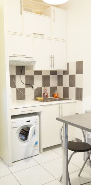 Location Appartement 1 pièce 21m² - Photo 1