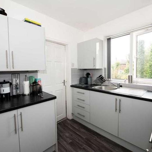 Merton Road, Prestwich, M25 - Photo 1