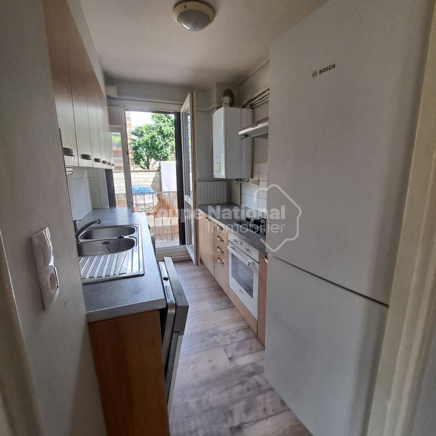 Appartement T4 de 72.30m2 - 185 Avenue Charles de Gaulle 69160 TASSIN LA DEMI-LUNE, - Photo 1