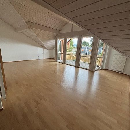 Schöne 2-Zimmer-Dachwohnung nähe Dorfkern! - Photo 1