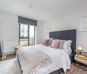 Greenford Quay, Greenford, UB6 - Photo 2