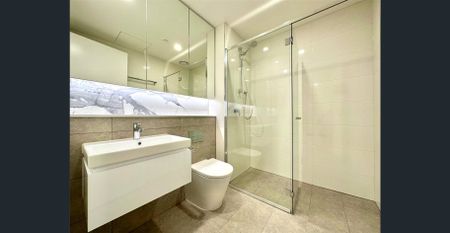 UNFURNISHED ELEGANT CORNER TWO BEDROOM ONE CARPARK APARTMENT LOCATED IN HEART OF SOUTHBANK - Photo 2