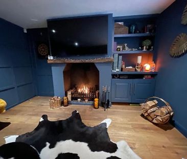 4 bedroom semi-detached house to rent - Photo 5