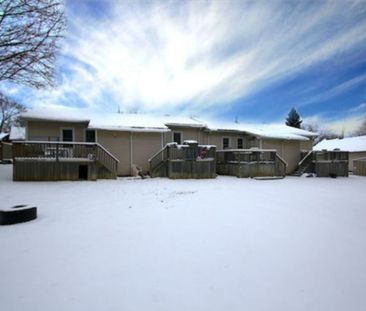 For Lease - 279 Pasadena Drive Unit# Unit B, Georgina, Ontario - Photo 4