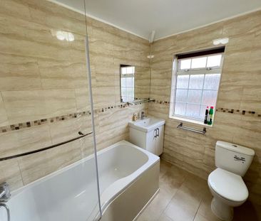 4 bedroom terraced house to rent - Photo 6