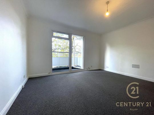 4 bedroom apartment to rent - Photo 1