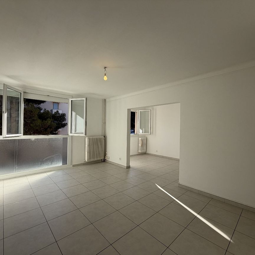 Location Appartement 4 pièces 63m² SETE 34200 - Photo 1