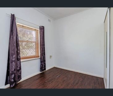 Charming 1950's Home Close to the City and the Beach! - Photo 1