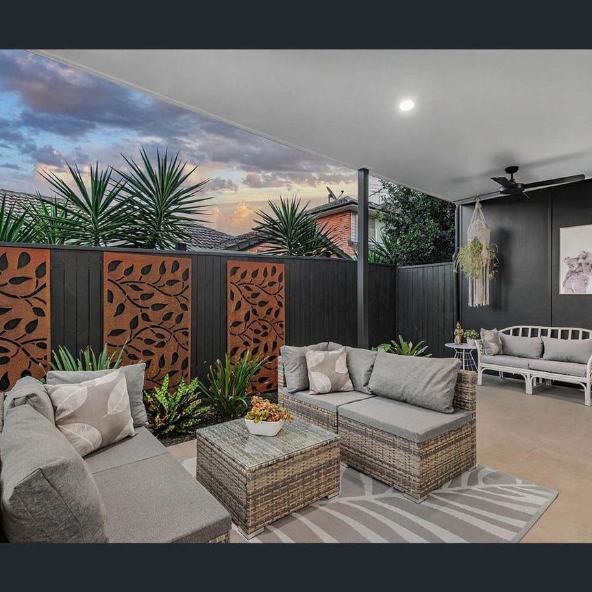 Stylish, Spacious & Effortlessly Low-Maintenance! - Photo 1