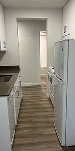 Laundry - Patio - Dishwasher - BIG - Bright- Quiet - Parking - Photo 4