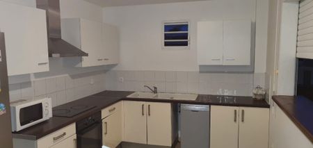 Grand appartement T3 idéalement situé près du CHU - résidence sécurisée avec acsenceur - Photo 3