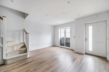 4 bedroom townhouse to rent - Photo 5
