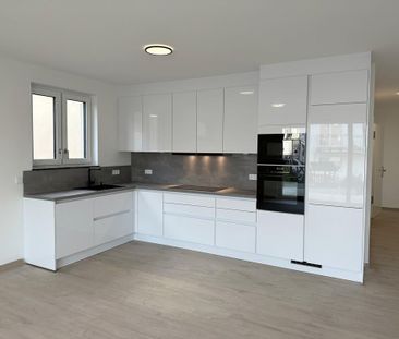 Hochwertige 2-Zimmerwohnung mit Einbauküche und Balkon - Foto 1