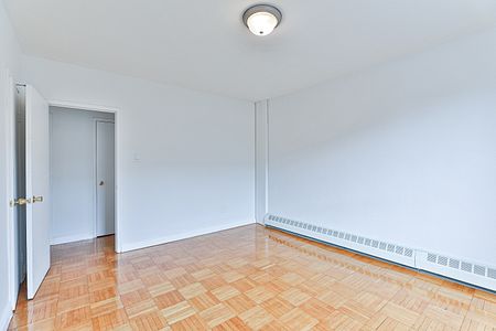 1 Bedroom - Photo 4