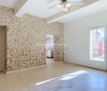 Maison de village avec cour, - Photo 1