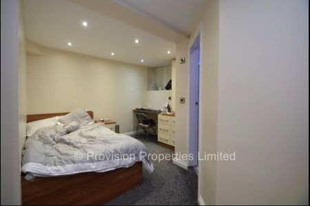 2 Bedroom Apartments Leeds - Photo 4