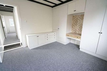 Lawns Place, Dock Road, Grays, RM17 - Photo 2