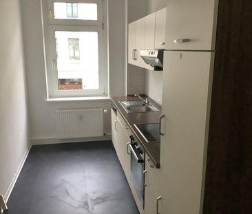 Wo das Leben so spielt - günstig geschnittene 2-Zi.-Wohnung mit Ein... - Photo 1