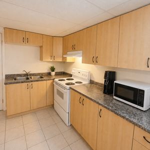 3 ½ Tout Inclus à Louer à Sherbrooke - Photo 2