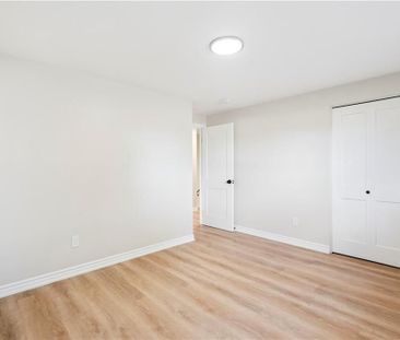 For Lease - 10 Sycamore Street Unit# Main, Hamilton, Ontario - Photo 2