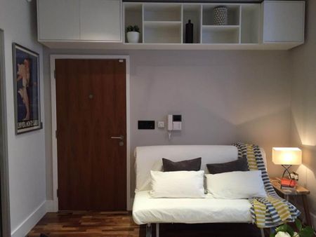 1 bedroom flat to rent - Photo 2