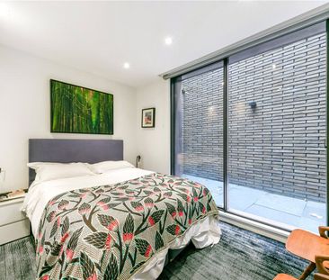 Modern mews home with parking in prime Connaught Village - Photo 5