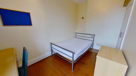 8 bedroom detached house to rent - Photo 3