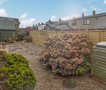 112 Grand Street, Lisburn, BT27 4UE - Photo 4