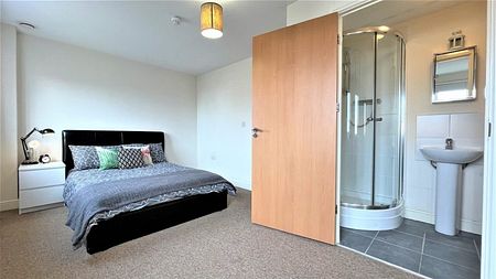 Drummond Grove, Ashford - Photo 3