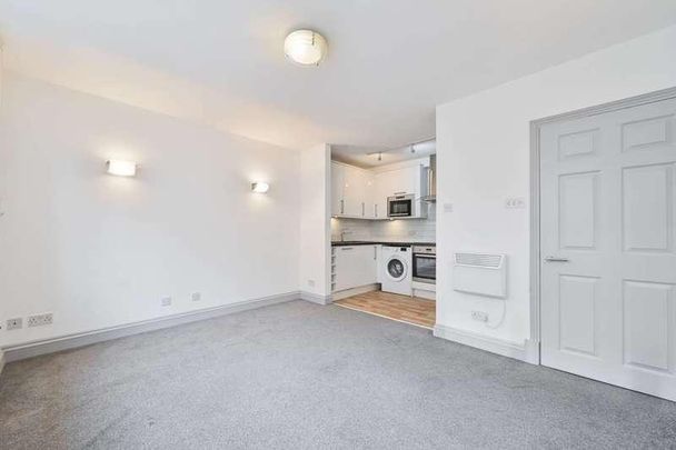 Chitty Street, Fitzrovia, W1T - Photo 1