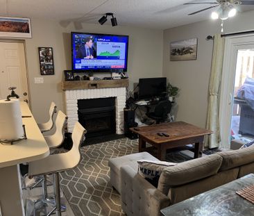 For Lease - 19 Dawson Drive Unit# 48, Collingwood, Ontario - Photo 3