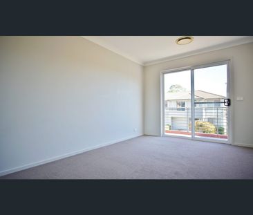 10 Northcott Blvd, Hammondville, NSW 2170 - Photo 6