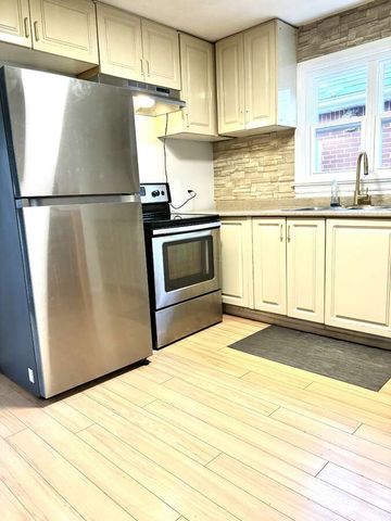 For Lease - 432 Jarvis Street, Oshawa, Ontario - Photo 2