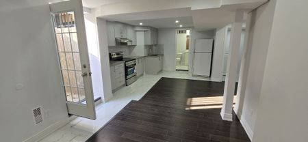 For Lease - 7164 Rosehurst Drive, Mississauga, Ontario - Photo 3