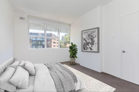 FRESH RENOVATED ONE BEDROOM APARTMENT - Photo 4