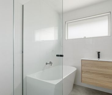 NEWLY RENOVATED HOME IN WYNDHAM - Photo 4