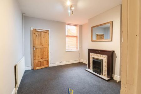 3 bedroom terraced house to rent - Photo 3