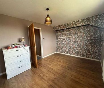 Basildon Gardens, Wallsend, NE28 - Photo 2